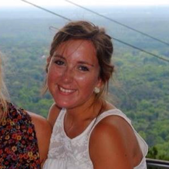 Meet your Posher, Emily - Picture 1 of 1